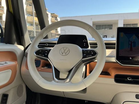 New 2025 Volkswagen ID. Buzz 1st Edition image 20
