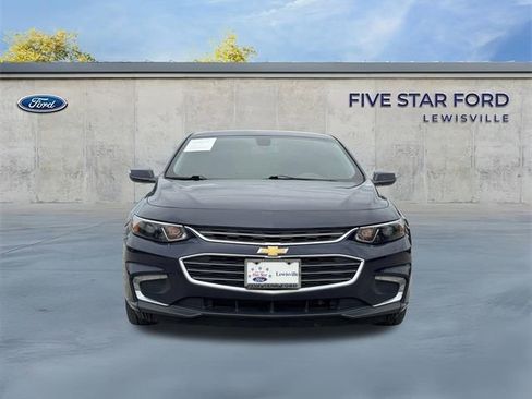 Used 2017 Chevrolet Malibu LT FWD image 9