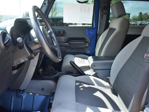 Used 2009 Jeep Wrangler X image 12