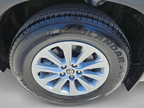 Used 2025 Toyota Grand Highlander FWD image 22