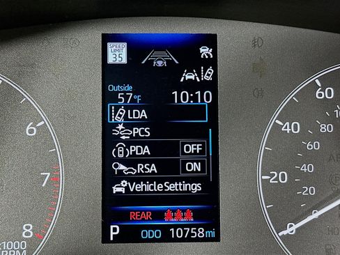 Used 2025 Toyota Corolla LE image 18