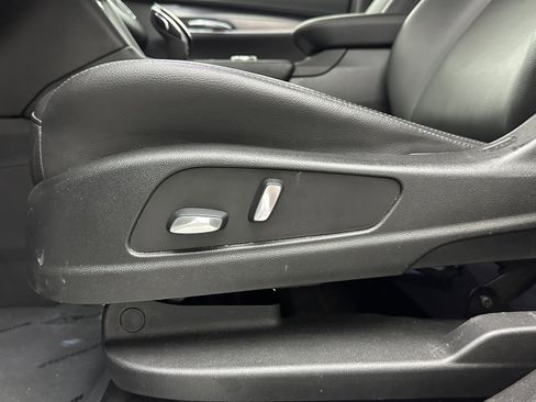 Used 2020 Cadillac XT5 Luxury image 12