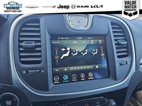 Used 2023 Chrysler 300 Touring w/ Safetytec Plus Group RWD image 20