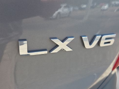 Used 2021 Kia Telluride LX FWD image 15