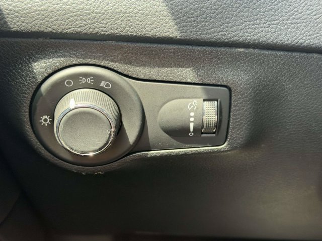 Used 2018 Jeep Compass Sport w/ Tech Group AWD/4WD image 21