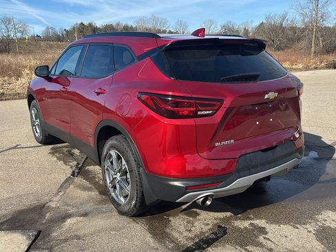 Used 2024 Chevrolet Blazer LT w/ Convenience Package image 3