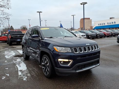 Used 2019 Jeep Compass Limited image 3