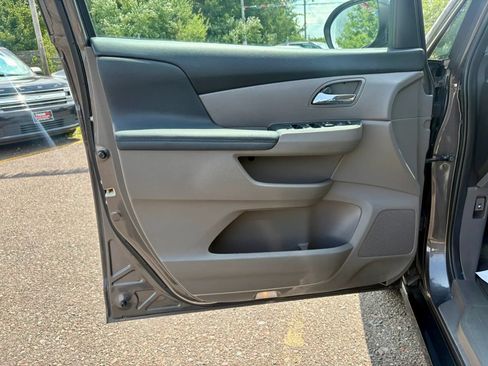 Used 2015 Honda Odyssey EX image 11