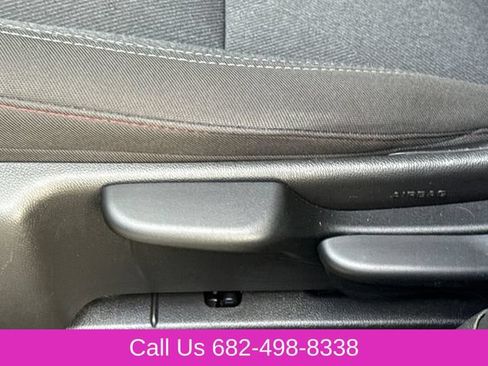 Used 2025 Chevrolet Trax RS w/ Driver Confidence Package FWD image 21