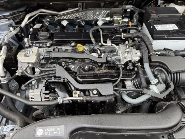 Used 2025 Toyota Corolla Cross XLE FWD image 33