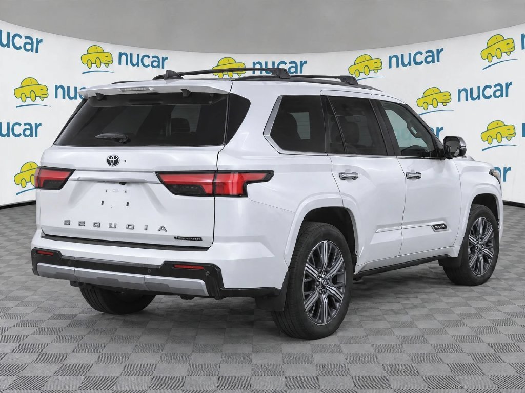 Used 2025 Toyota Sequoia Capstone AWD/4WD image 4