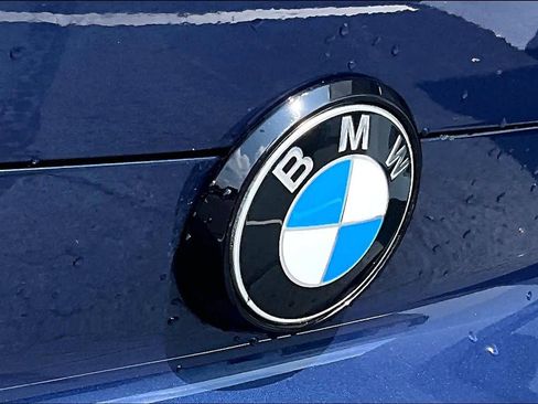 Used 2022 BMW X6 xDrive40i w/ M Sport Package AWD/4WD image 30
