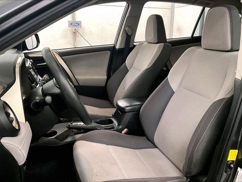 Used 2015 Toyota RAV4 XLE image 25