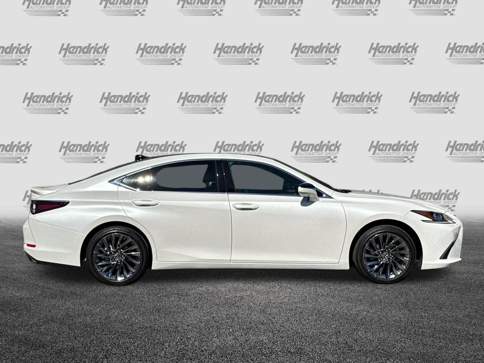 Used 2024 Lexus ES 350 w/ Accessory Package (Z2) FWD image 3