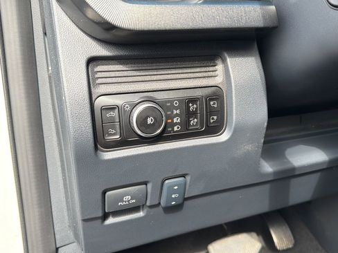 Used 2025 Ford F250 Platinum image 33