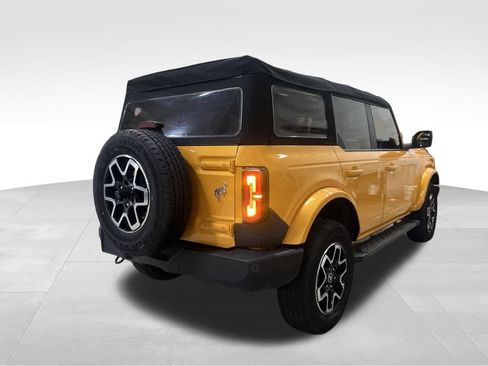 Used 2022 Ford Bronco Outer Banks AWD/4WD image 5