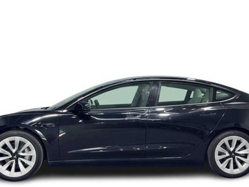 Used 2021 Tesla Model 3 Standard Range Plus RWD image 1