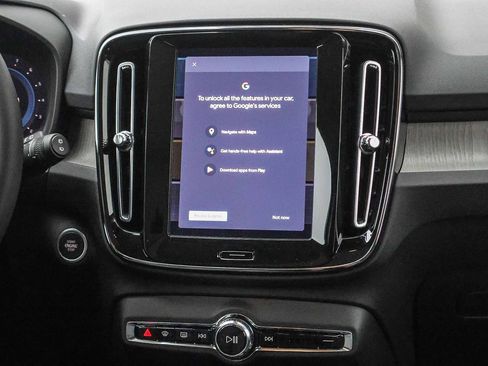 New 2025 Volvo XC40 B5 Plus w/ Protection Package Premier image 25