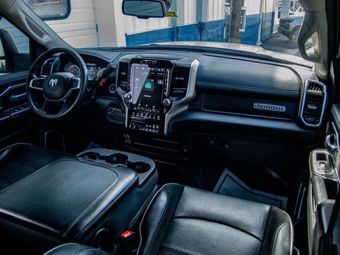 Used 2024 RAM 2500 Laramie image 27