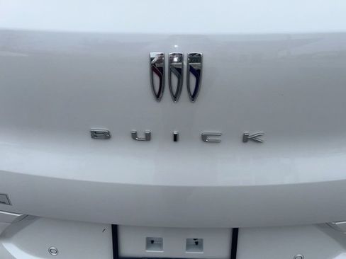 Used 2024 Buick Encore GX Avenir w/ Avenir Technology Package image 12