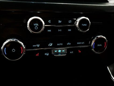 Certified 2022 Ford F150 XLT w/ Equipment Group 302A High image 28