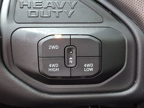 Used 2025 RAM 3500 Limited AWD/4WD image 31