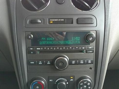 Used 2006 Chevrolet HHR LT image 37