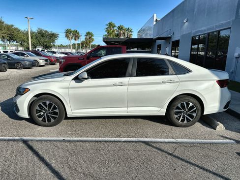 Used 2023 Volkswagen Jetta S w/ IQ.Drive Package FWD image 5