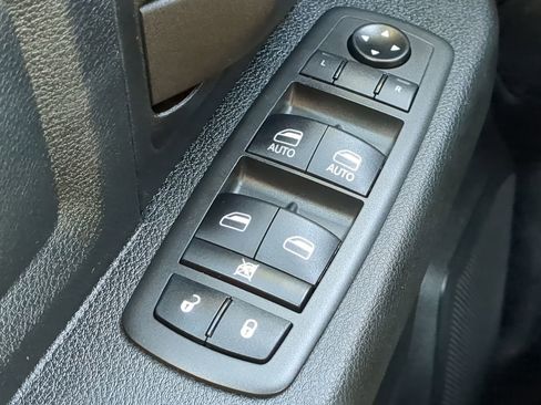 Used 2021 RAM 5500 Tradesman w/ Chrome Appearance Group image 19