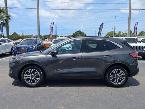 Used 2020 Ford Escape SEL FWD image 9