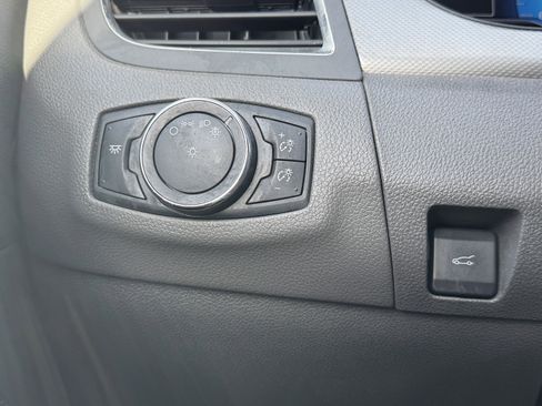 Used 2014 Ford Edge SEL w/ Equipment Group 205A image 32