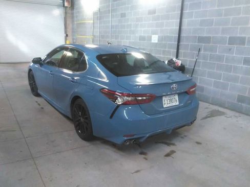 Used 2023 Toyota Camry XSE image 4