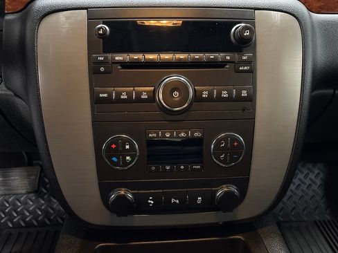 Used 2012 GMC Sierra 1500 SLT w/ SLT Convenience Package AWD/4WD image 17