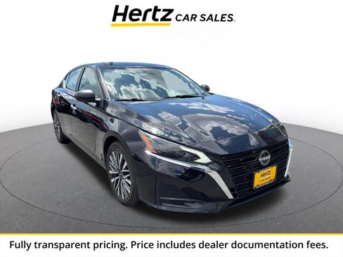 Used 2025 Nissan Altima 2.5 SV FWD image 1