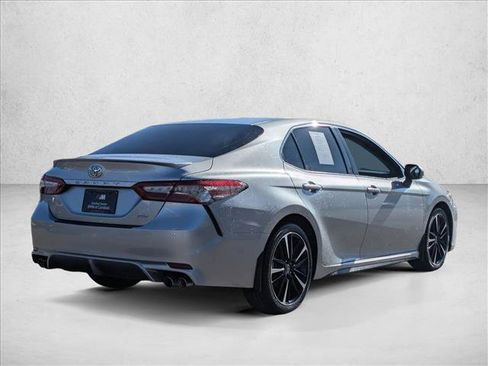 Used 2018 Toyota Camry XSE image 5