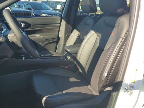 New 2026 Jeep Compass Trailhawk image 20