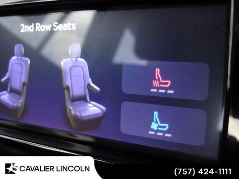 Used 2026 Lincoln Aviator Reserve AWD/4WD image 18