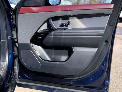 Used 2023 Land Rover Range Rover Sport SE Dynamic image 22