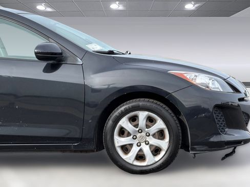 Used 2013 MAZDA MAZDA3 i SV image 21