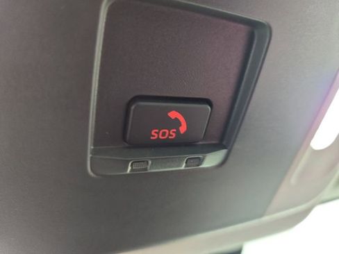 Used 2025 Toyota Camry LE FWD image 27