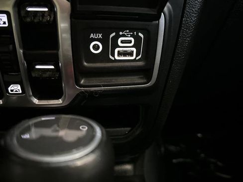 Used 2019 Jeep Wrangler Unlimited Sport S AWD/4WD image 21