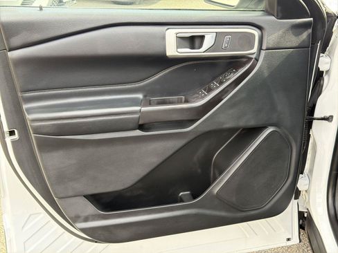 Used 2020 Ford Explorer XLT w/ Equipment Group 202A RWD image 20