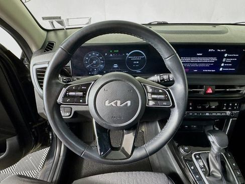 Certified 2024 Kia Seltos S AWD/4WD image 11