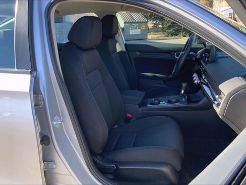 Used 2022 Honda Civic LX image 7