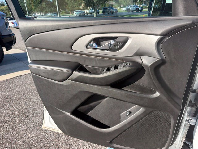 Used 2020 Chevrolet Traverse LT FWD image 10