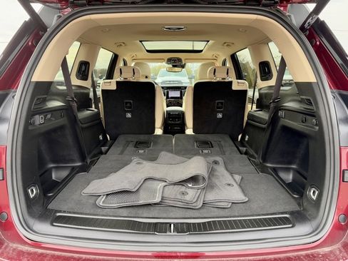 Used 2022 Jeep Grand Cherokee L Limited w/ Trailer Tow Group (B) image 8