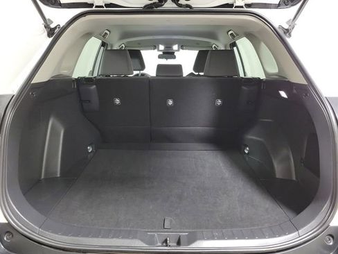 Used 2025 Toyota RAV4 XLE FWD image 10