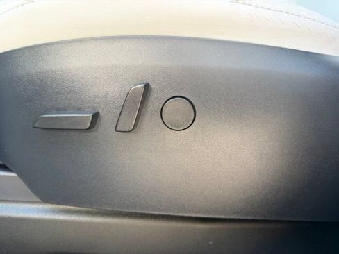 Used 2020 Tesla Model X Long Range AWD/4WD image 13