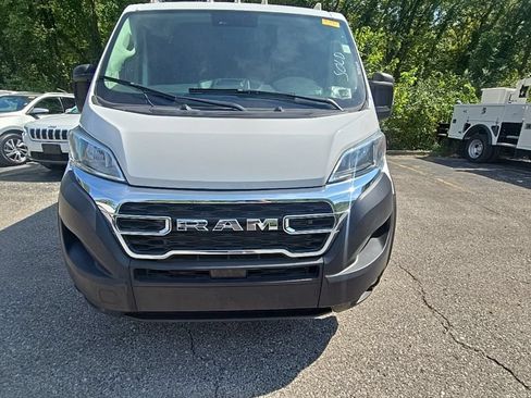Used 2025 RAM ProMaster 2500 w/ U-Haul Equipment Group FWD image 12