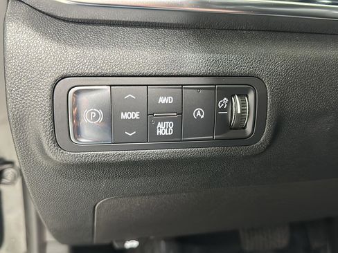 Used 2025 GMC Terrain Elevation image 13